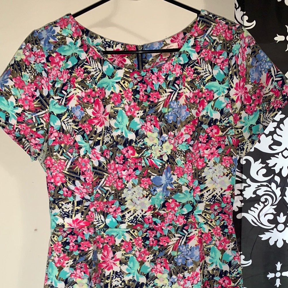 Super Cute Print dress!